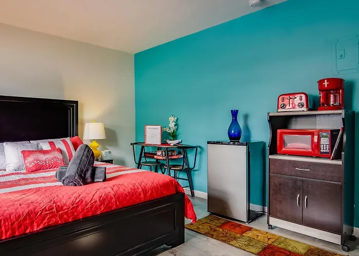 Hainsley Apartments - Walk To Wilton Drive